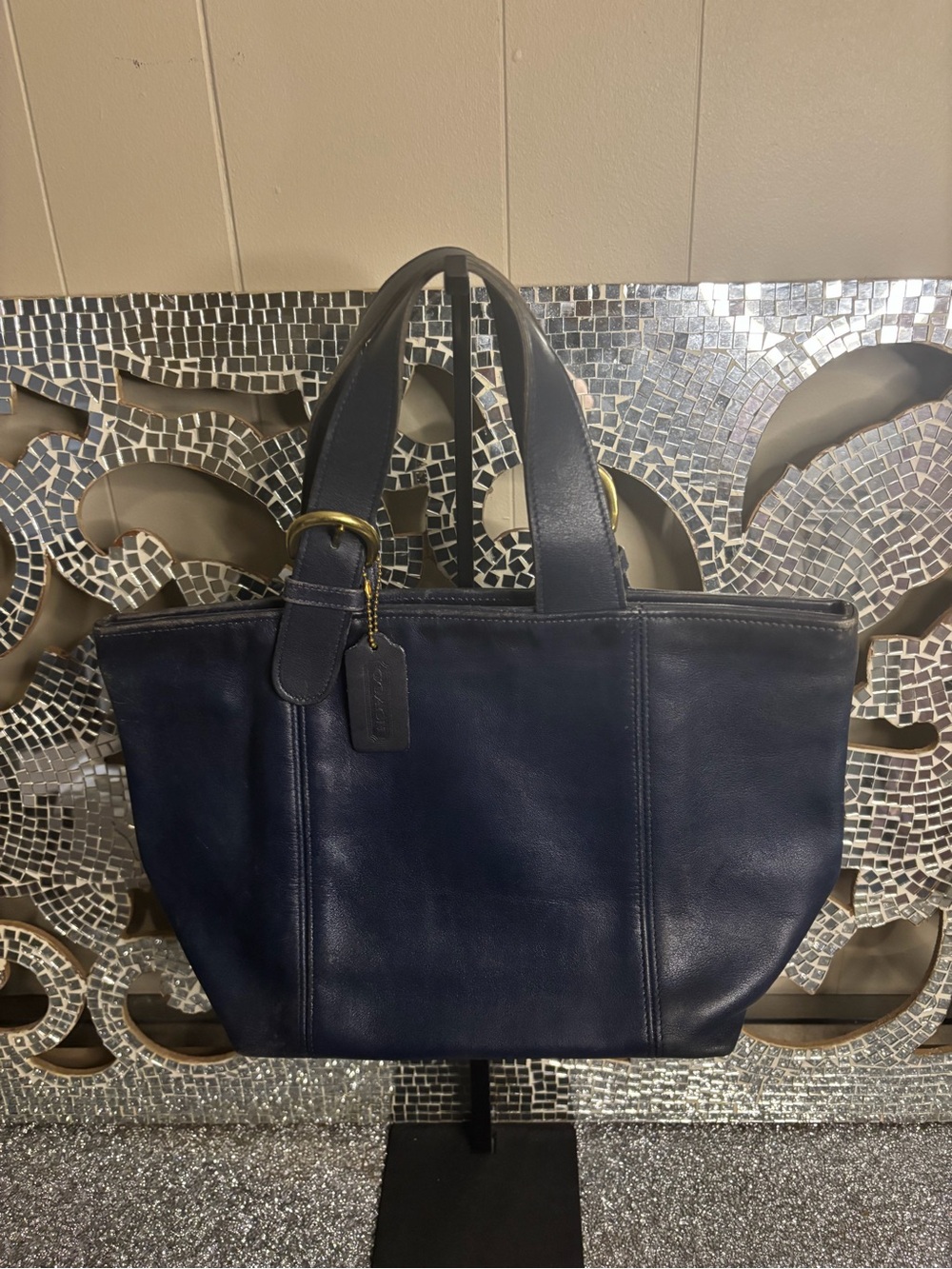 🩷Vintage Coach Navy Leather Handbag - Picture 2 of 7